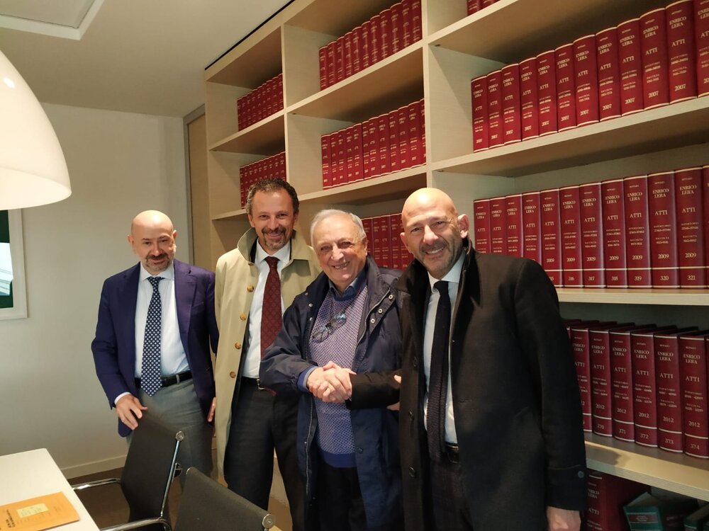 Donata al Gruppo Foppa una collezione di stampe, incisioni, riviste e giorni antichi