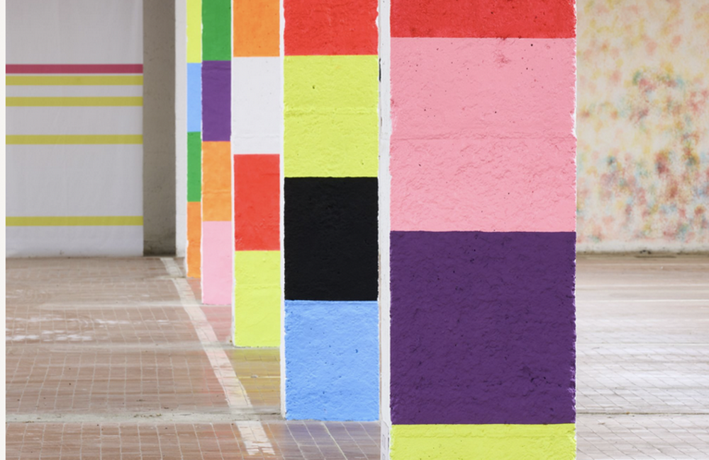 Columns in 10 Colors