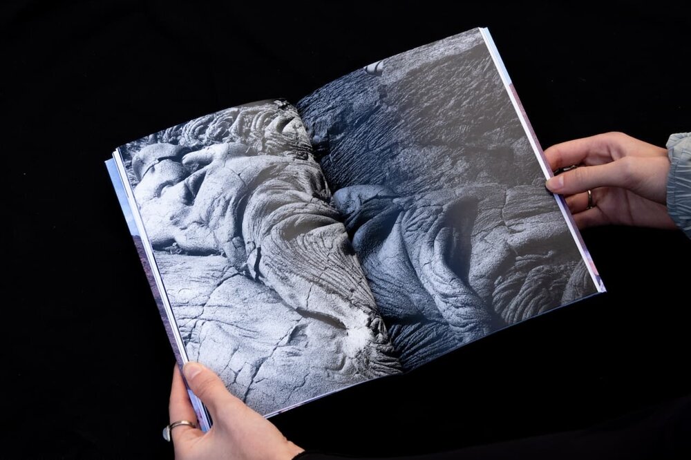 «Lapilli» di Sara Munari, una mostra curata da Simone Azzoni «Lapilli» di Sara Munari, una mostra curata da Simone Azzoni